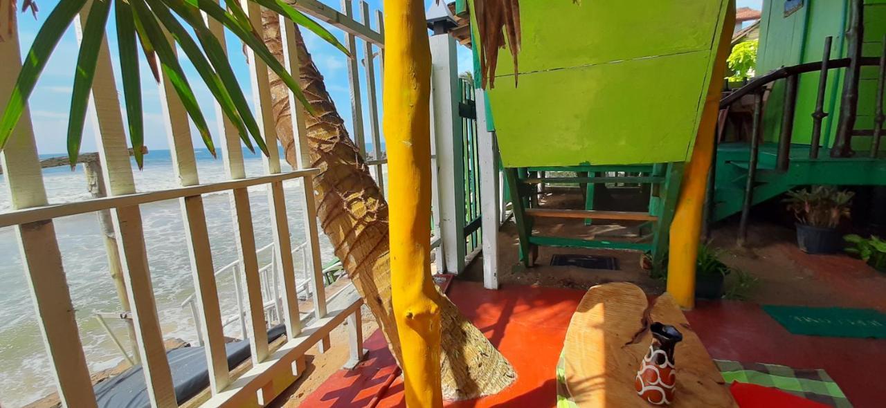 luna beach home&cabanas Galle Exterior foto
