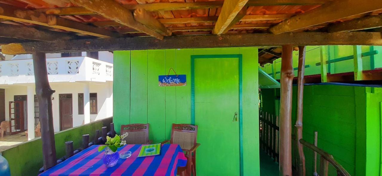 luna beach home&cabanas Galle Exterior foto