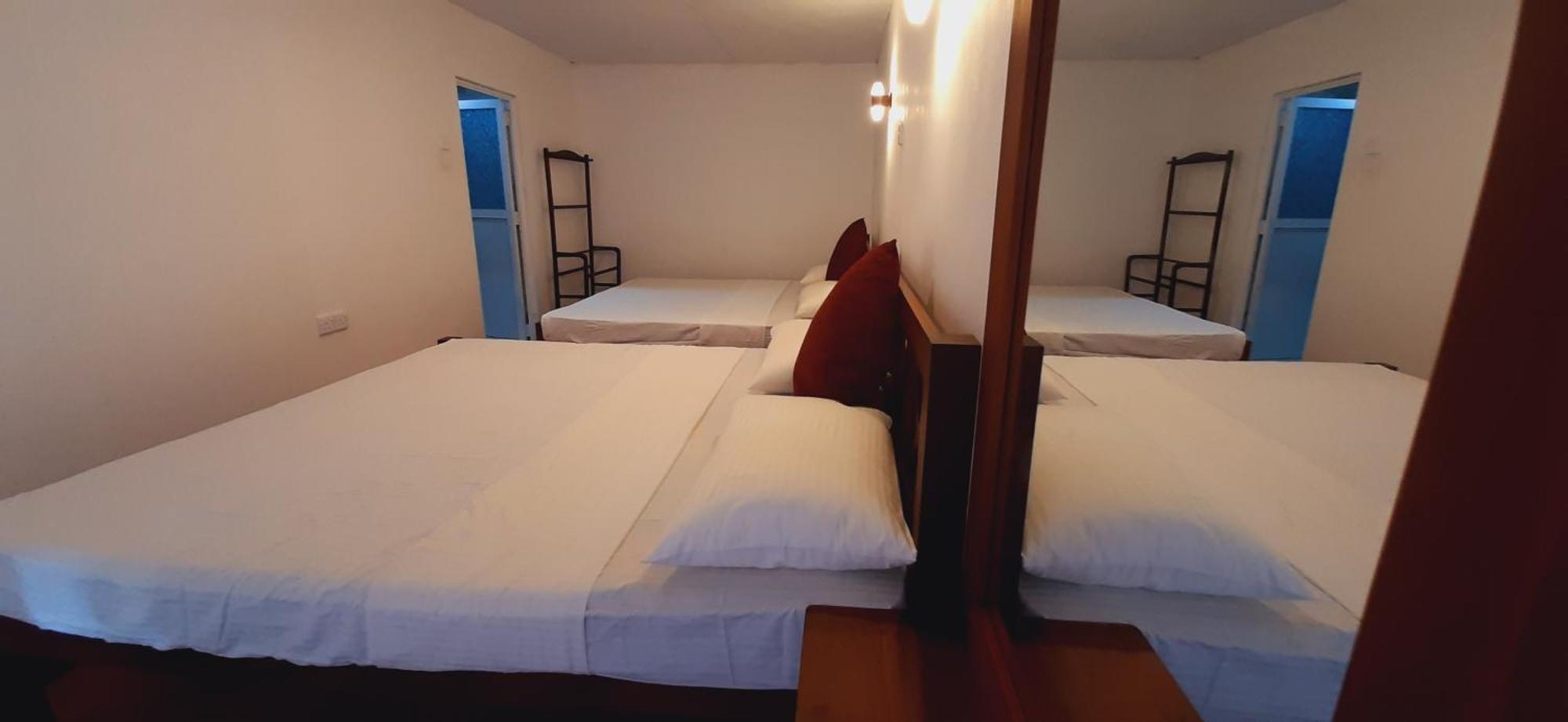 luna beach home&cabanas Galle Exterior foto