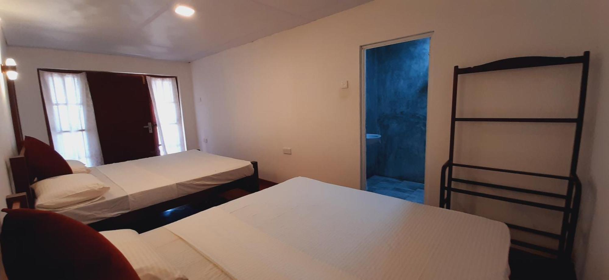 luna beach home&cabanas Galle Exterior foto