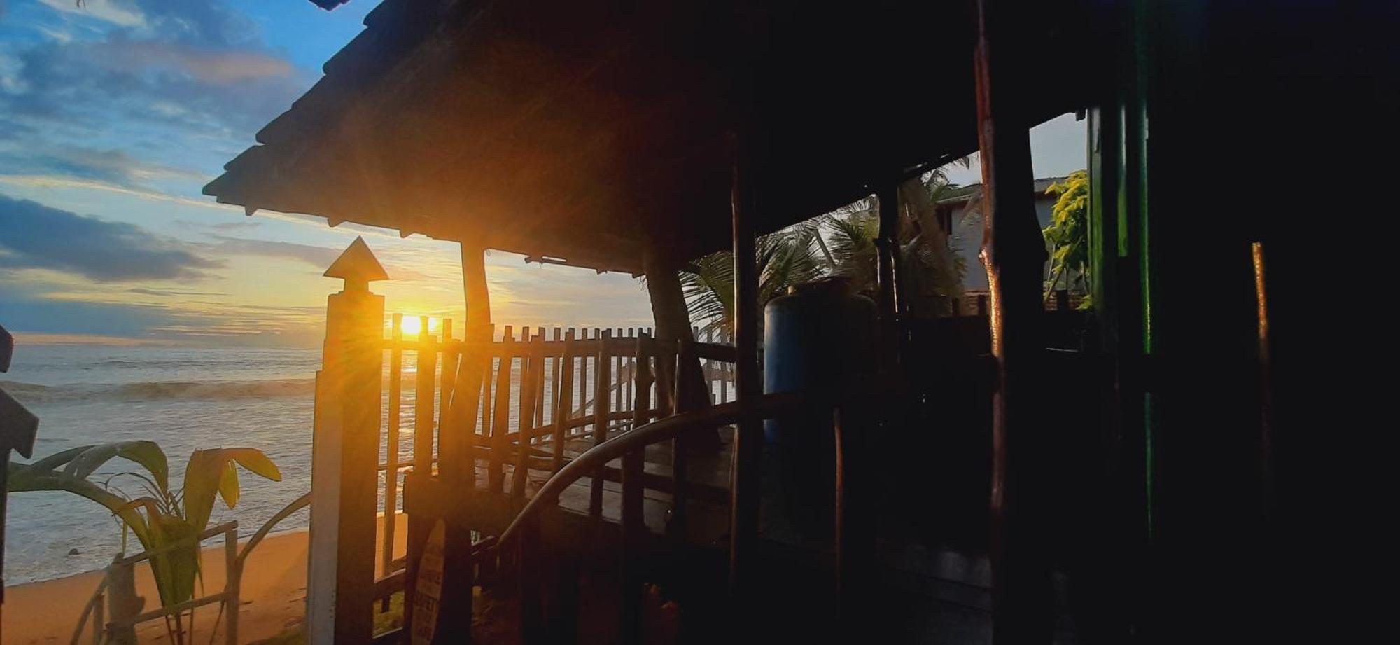 luna beach home&cabanas Galle Exterior foto